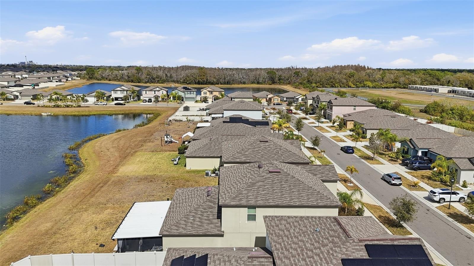 Image 37 of 45 For 15617 Charr Island Street