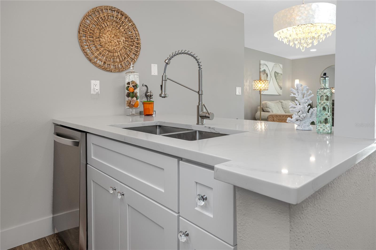 Image 11 of 47 For 329 Medallion Boulevard B