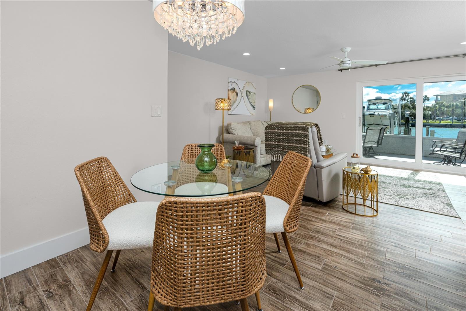 Image 16 of 47 For 329 Medallion Boulevard B