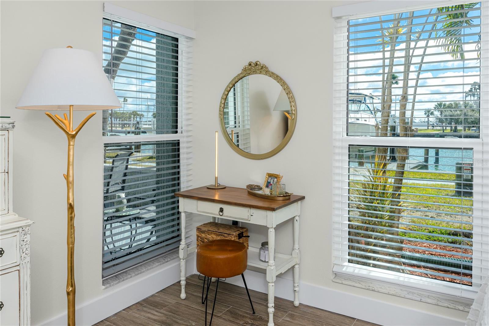 Image 21 of 47 For 329 Medallion Boulevard B