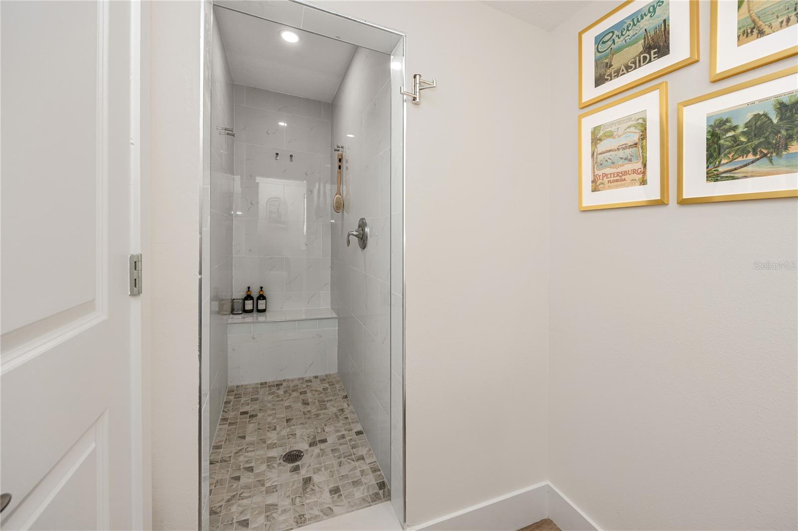 Image 28 of 47 For 329 Medallion Boulevard B