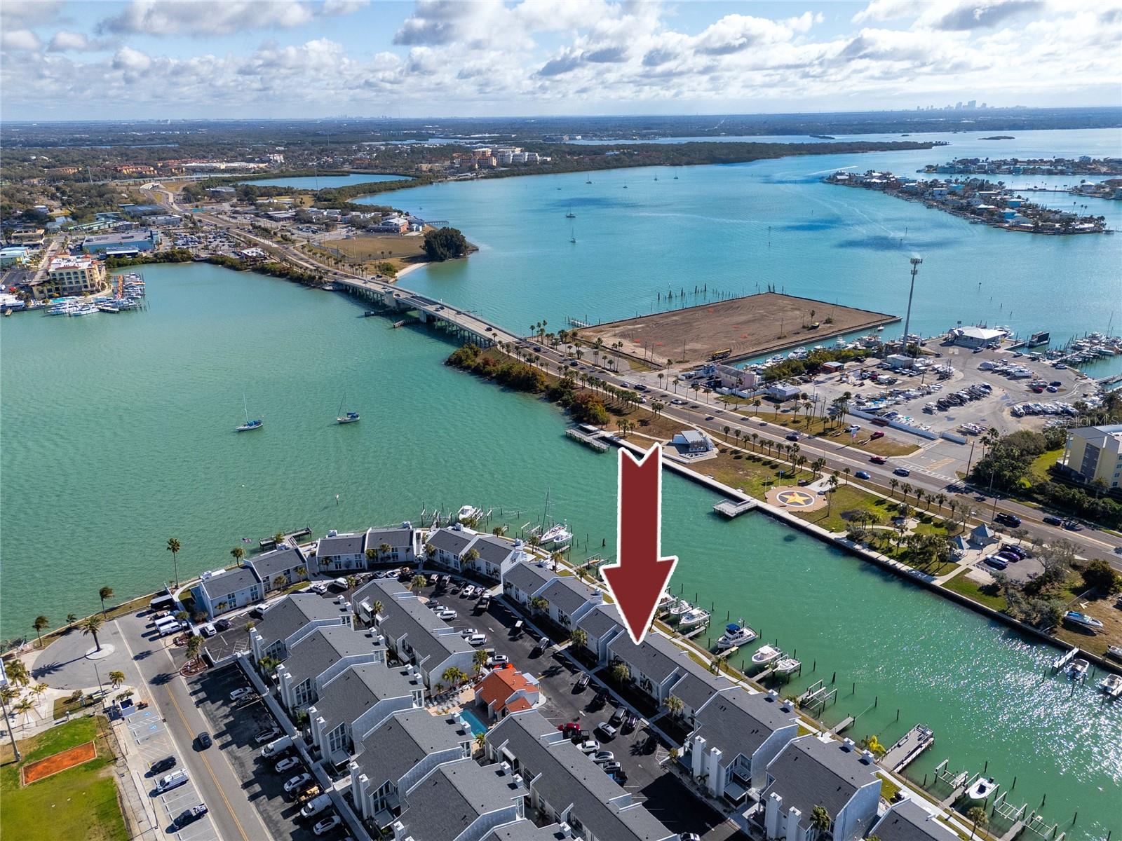 Image 43 of 47 For 329 Medallion Boulevard B