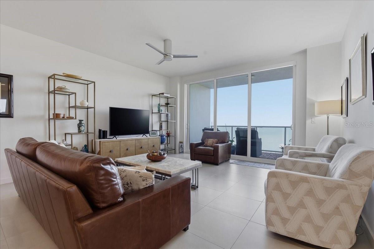 Image 20 of 40 For 920 Osceola Avenue 702