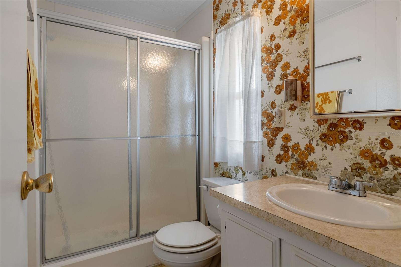 Listing photo id 20 for 7509 Mission Street