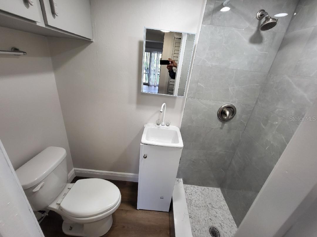 Image 13 of 19 For 8817 Bay Pointe Drive 108