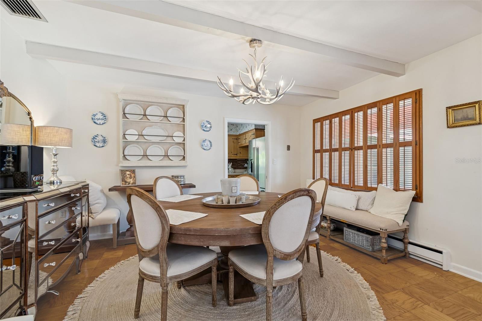 Image 14 of 64 For 65 Inness Drive