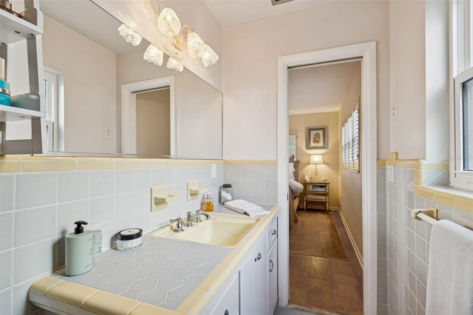 Image 35 of 64 For 65 Inness Drive