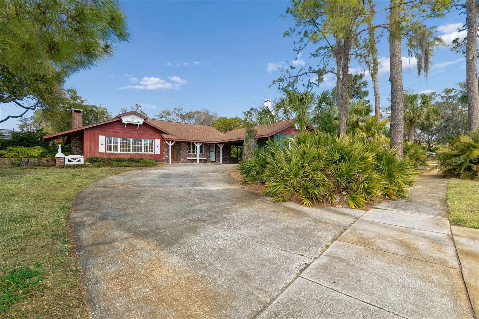 Image 37 of 64 For 65 Inness Drive