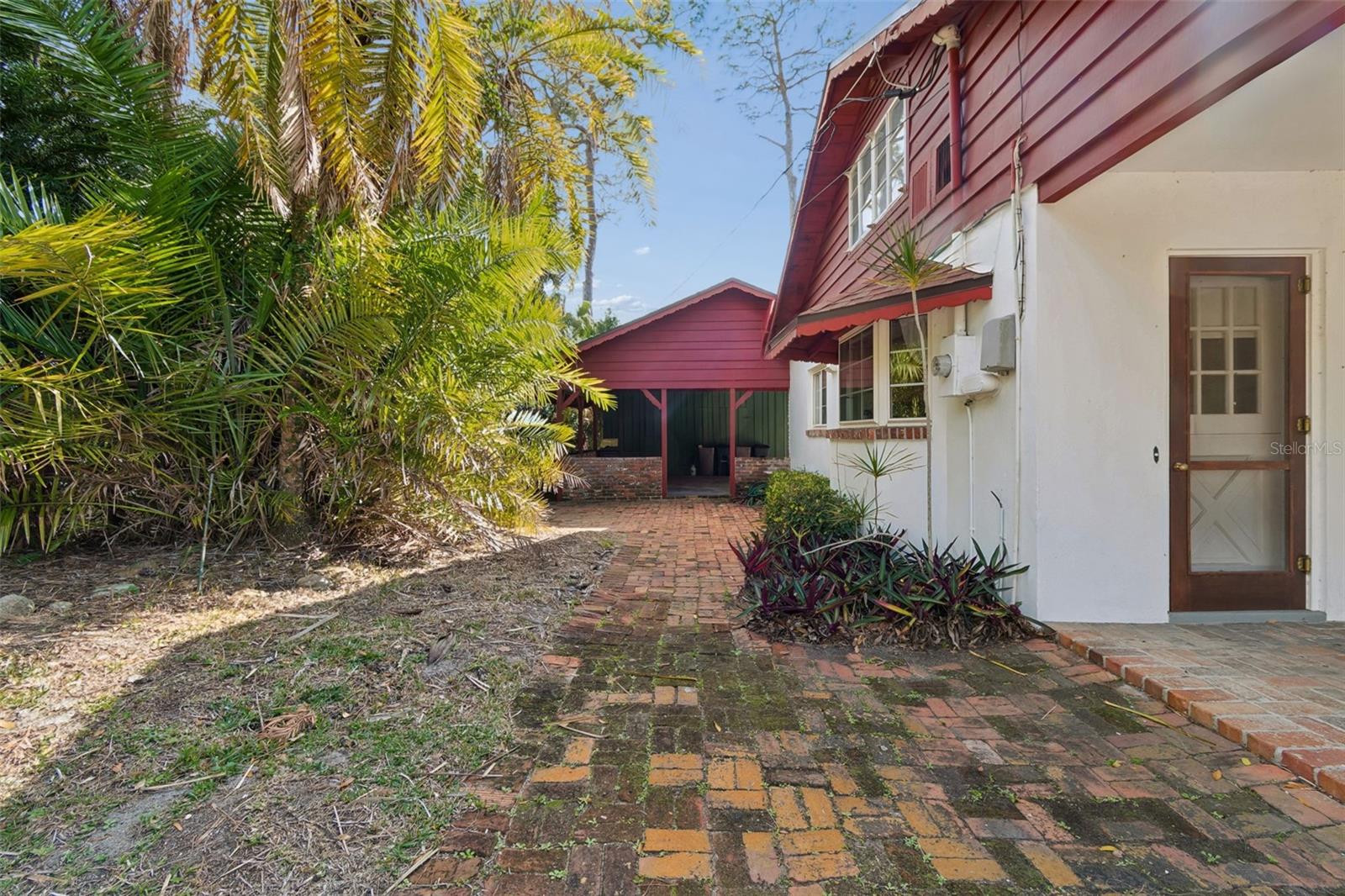 Image 51 of 64 For 65 Inness Drive