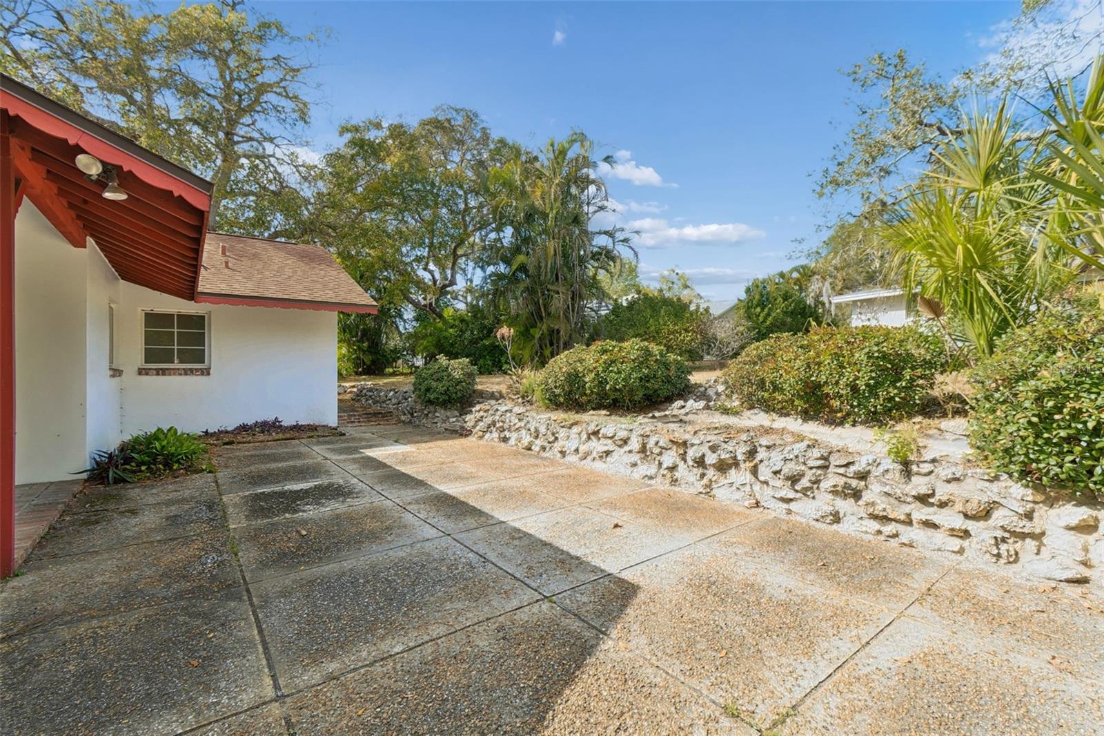 Image 54 of 64 For 65 Inness Drive