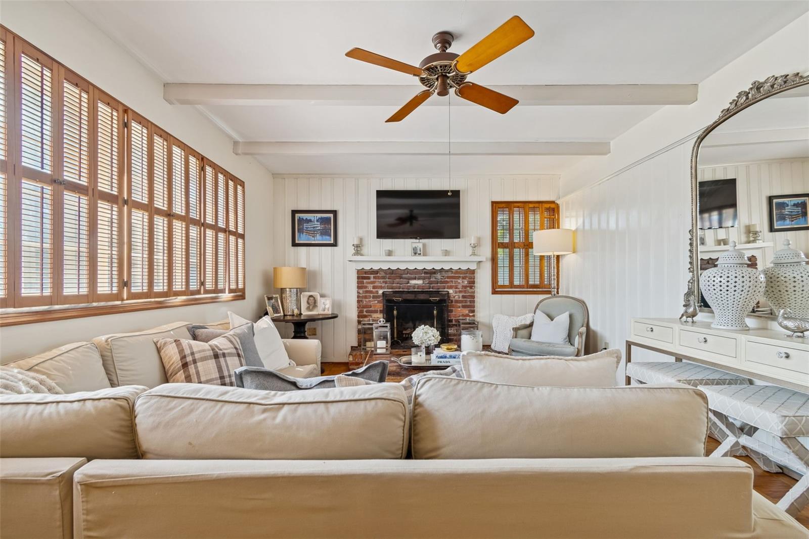 Image 6 of 64 For 65 Inness Drive