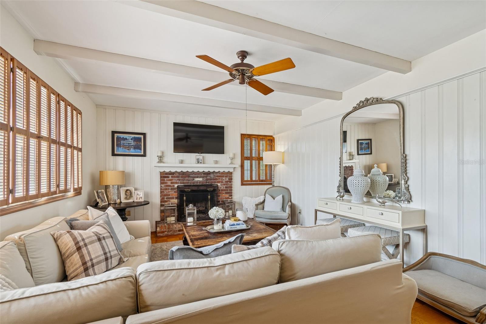 Image 8 of 64 For 65 Inness Drive