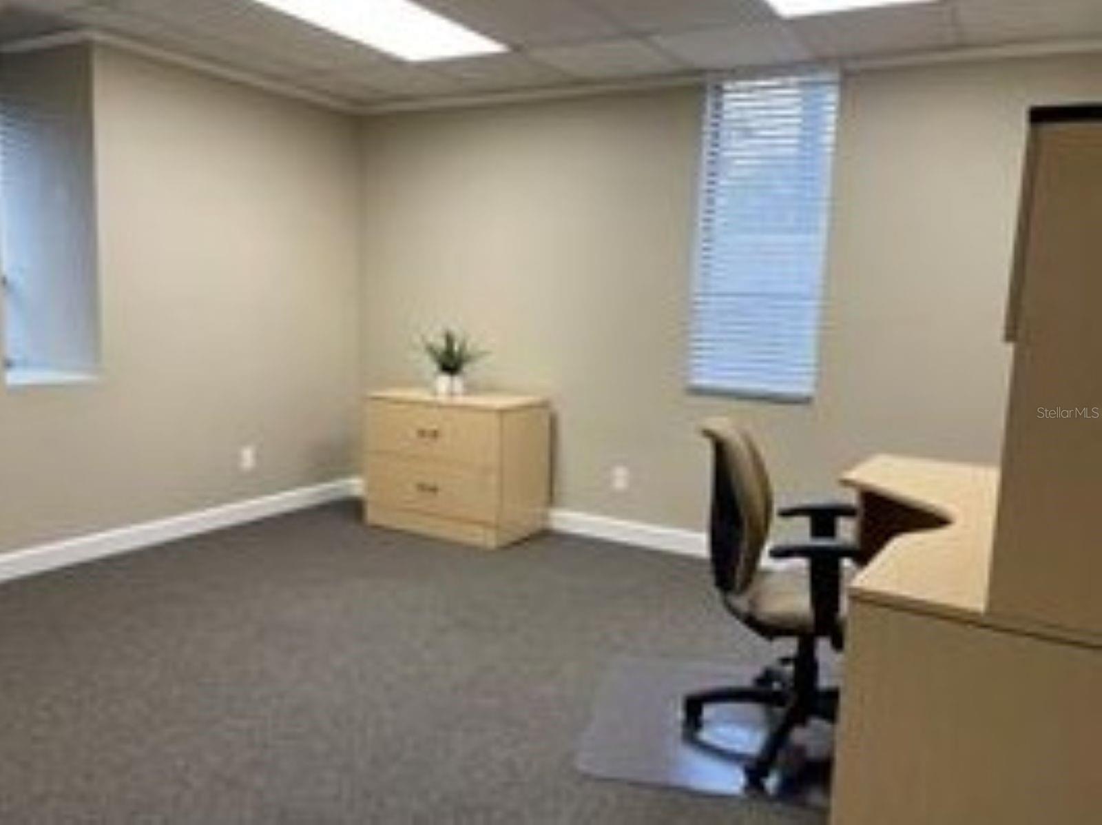 Image 8 of 17 For 1046 Busch Boulevard 100