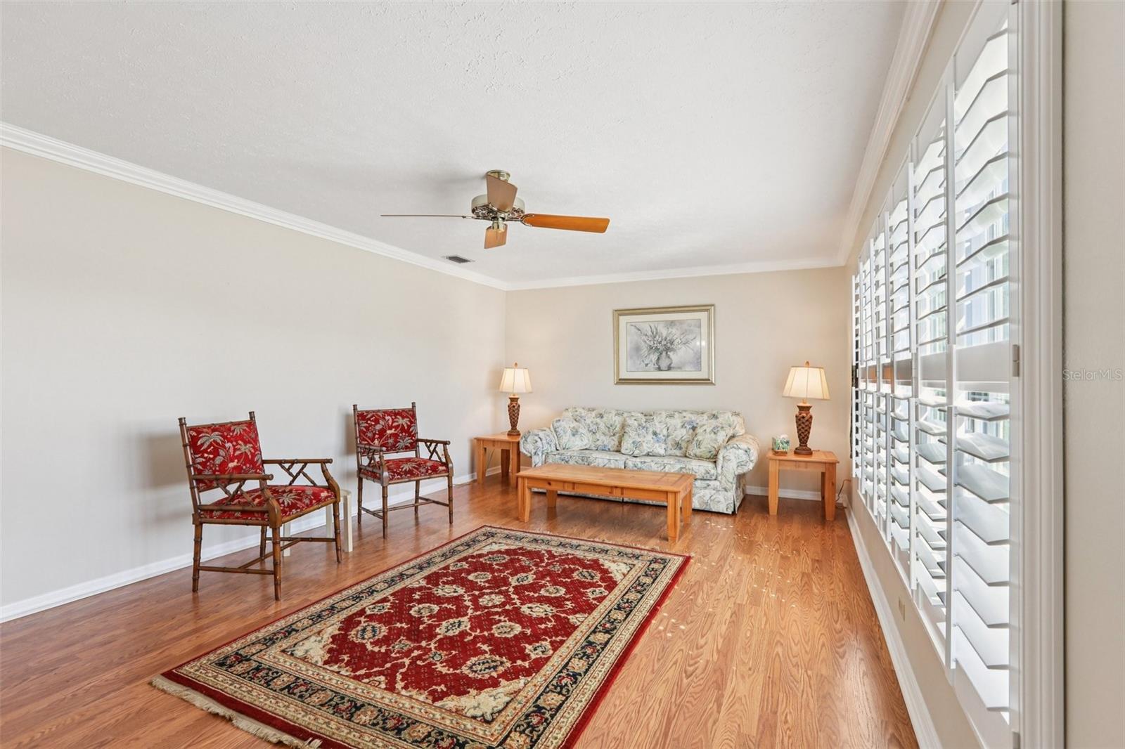 Image 13 of 61 For 407 Stoneham Drive