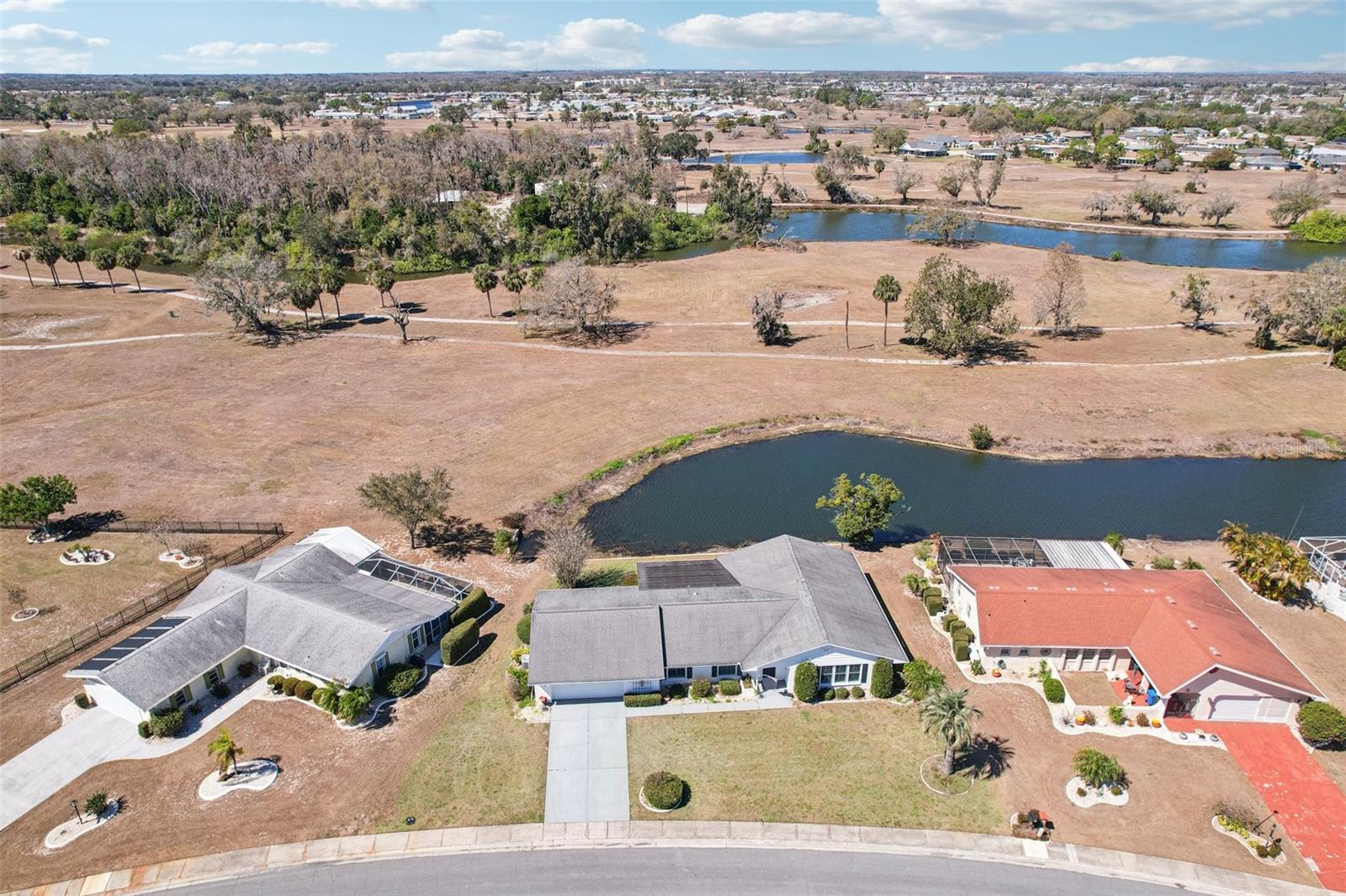 Image 2 of 61 For 407 Stoneham Drive