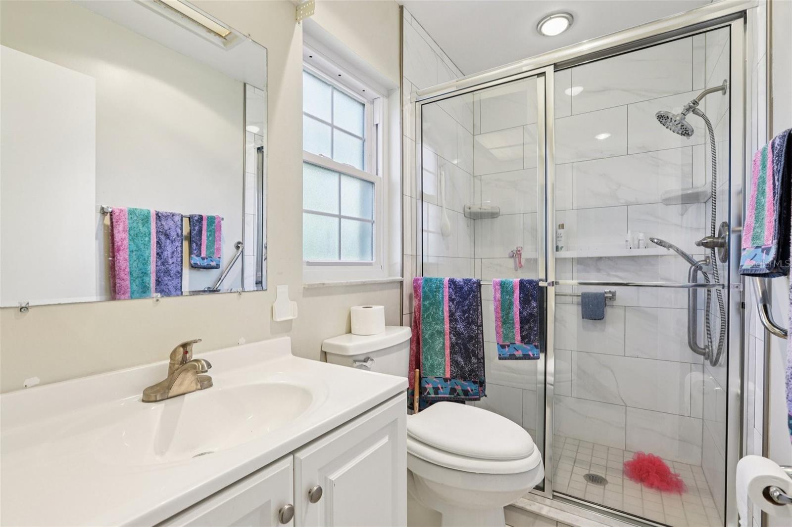 Image 29 of 61 For 407 Stoneham Drive