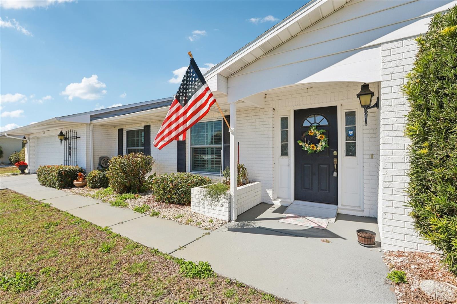 Image 3 of 61 For 407 Stoneham Drive