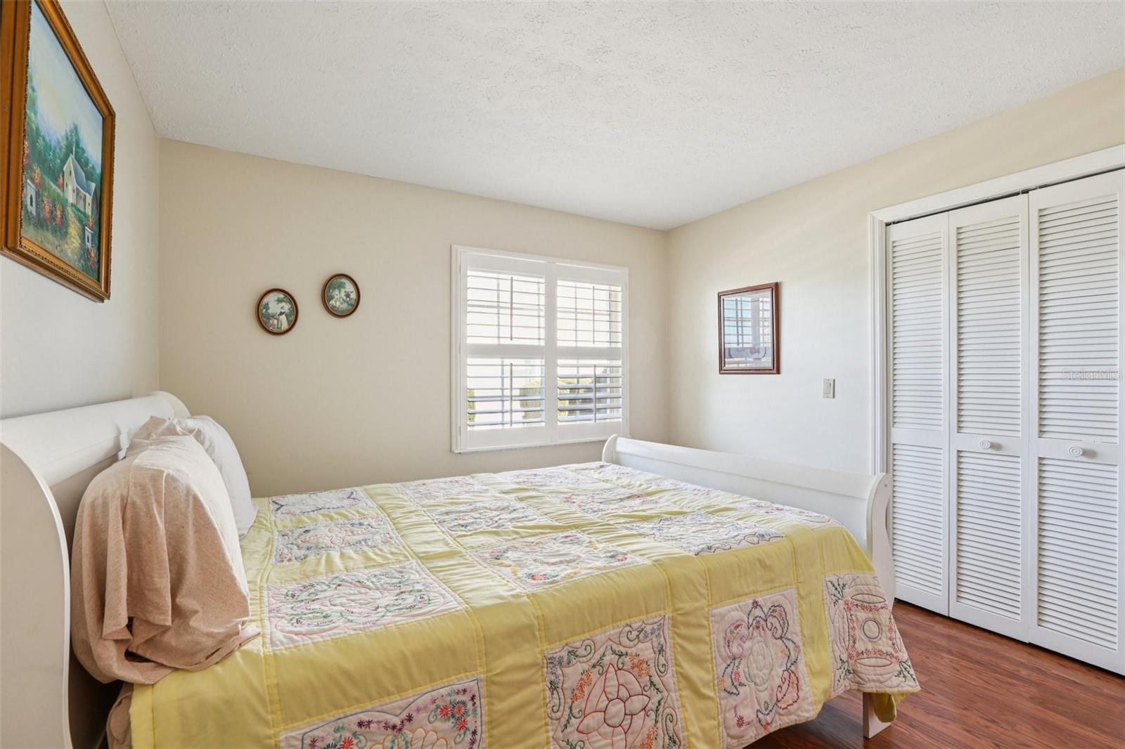 Image 31 of 61 For 407 Stoneham Drive