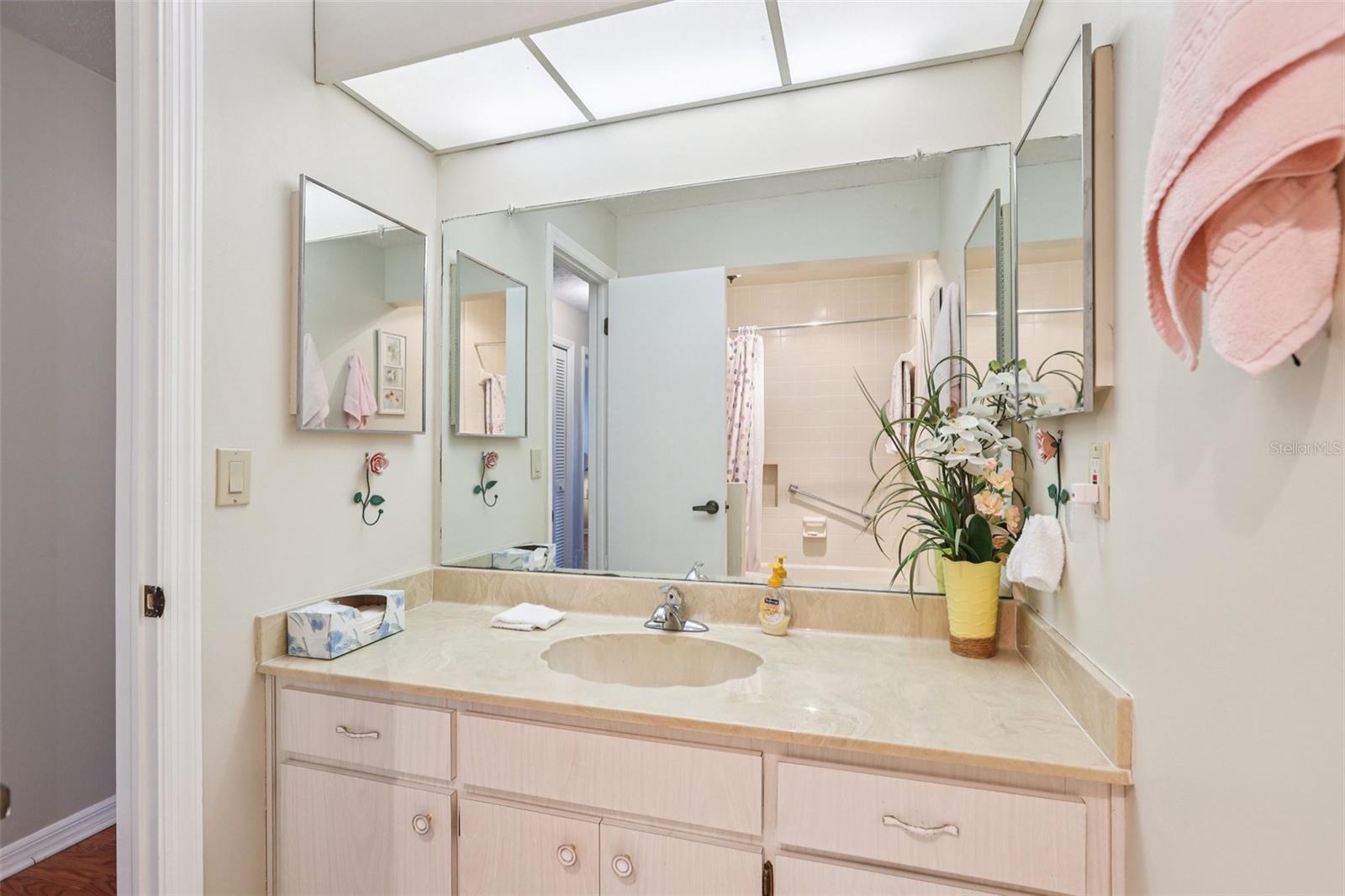 Image 35 of 61 For 407 Stoneham Drive