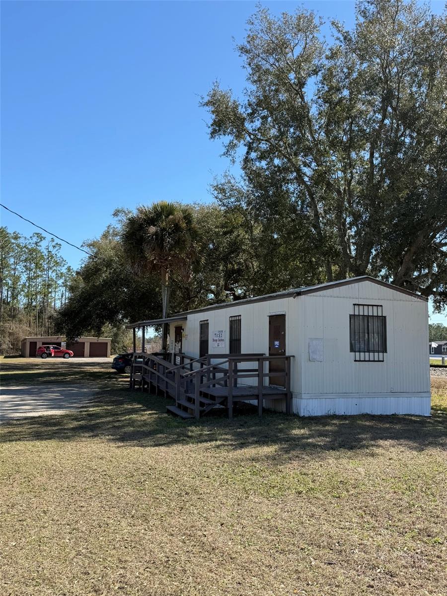 Image 12 of 21 For 12776 Railroad Street