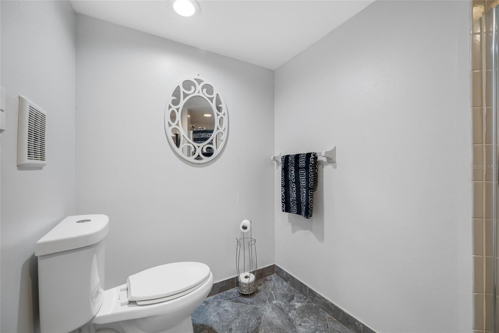 Image 37 of 46 For 1247 Martin Luther King Jr Avenue 307