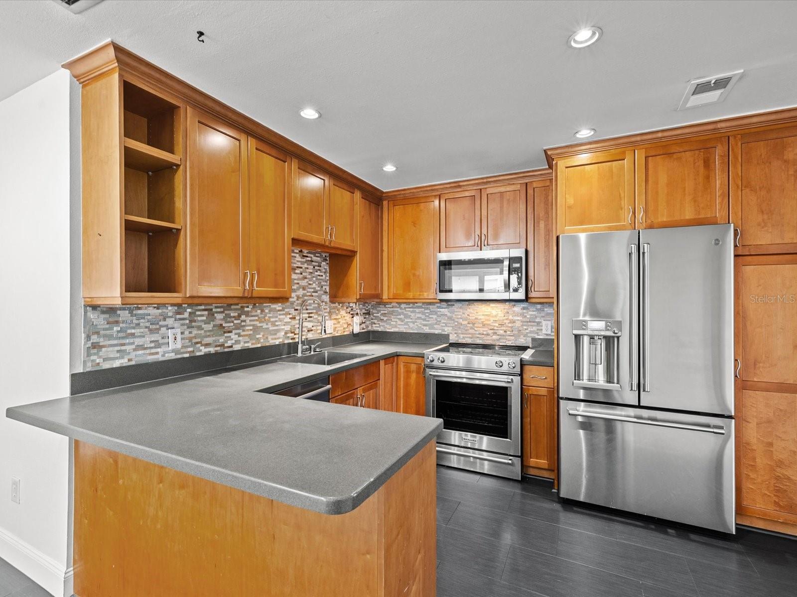 Image 10 of 40 For 2113 Perio Street