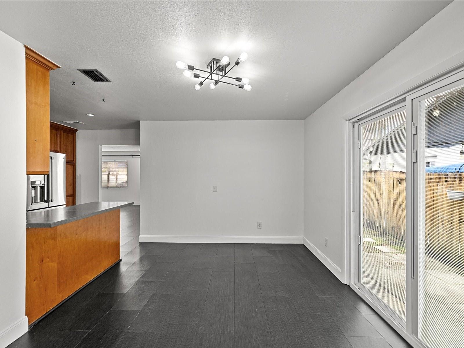 Image 13 of 40 For 2113 Perio Street