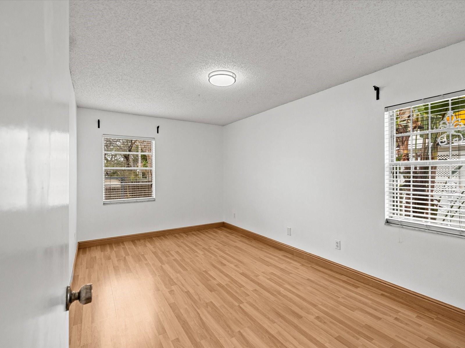 Image 17 of 40 For 2113 Perio Street