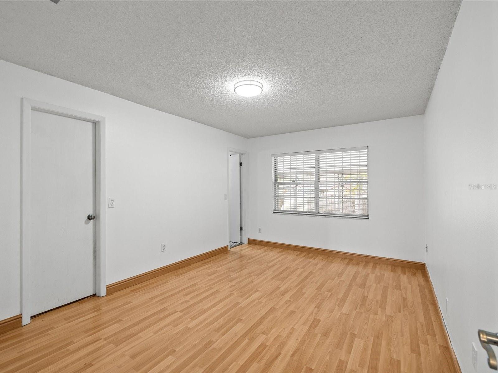 Image 19 of 40 For 2113 Perio Street