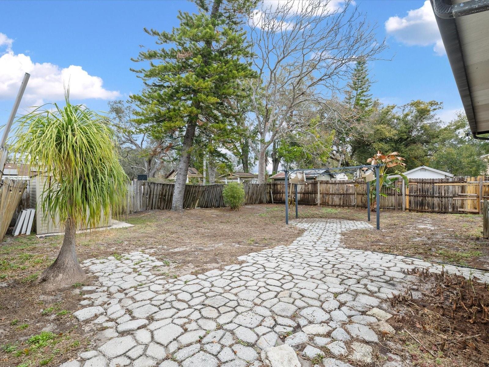 Image 23 of 40 For 2113 Perio Street