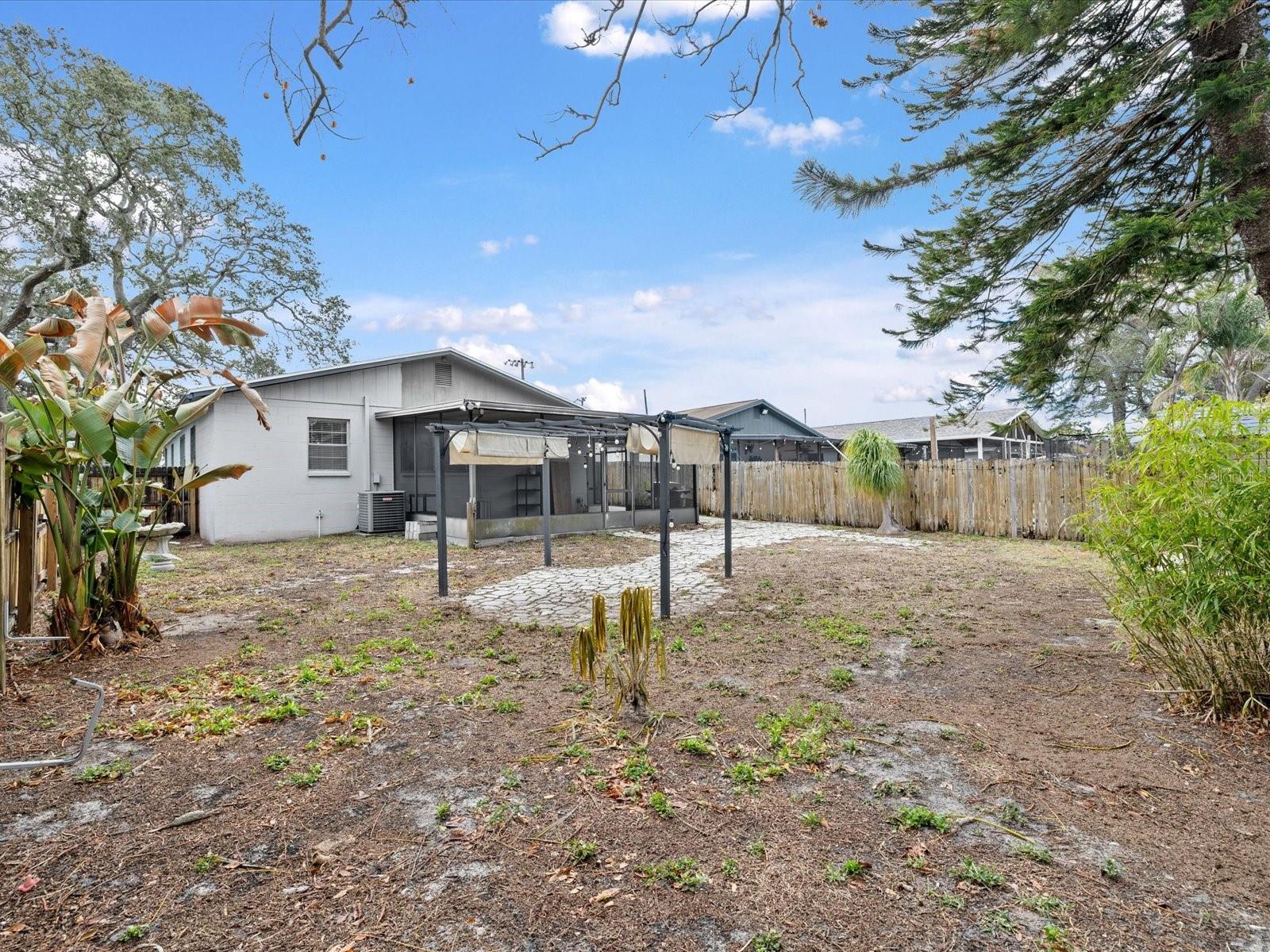 Image 25 of 40 For 2113 Perio Street