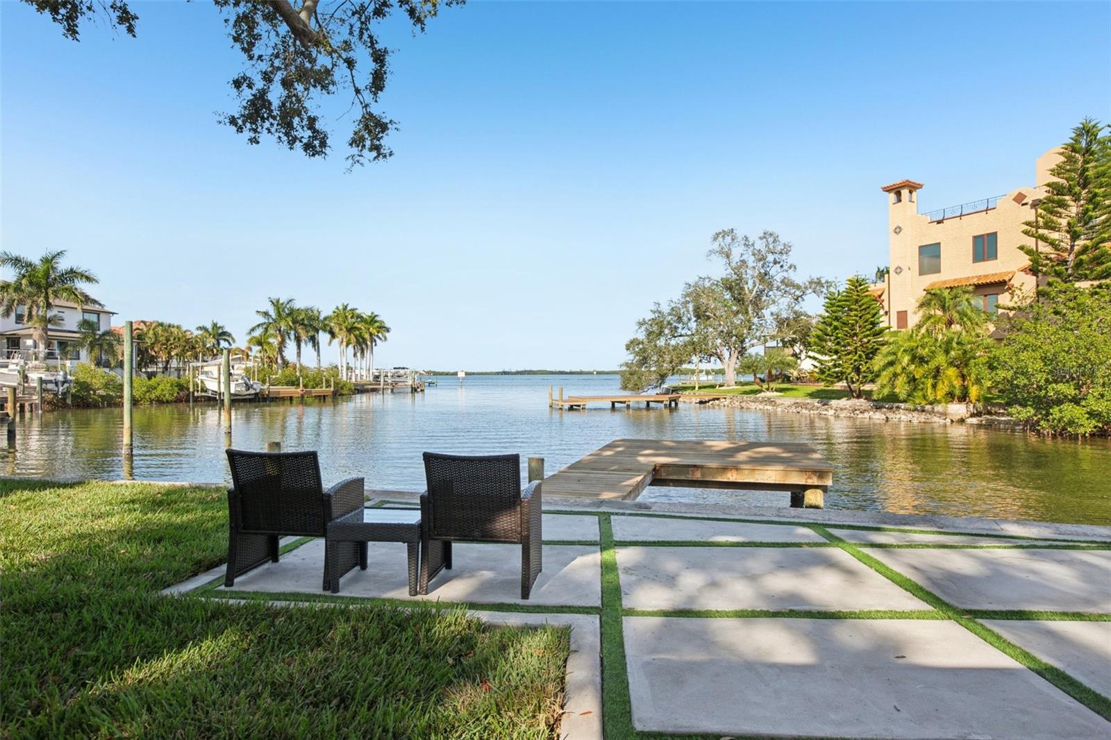 Details for 1739 Bayou Grande Boulevard Ne, ST PETERSBURG, FL 33703