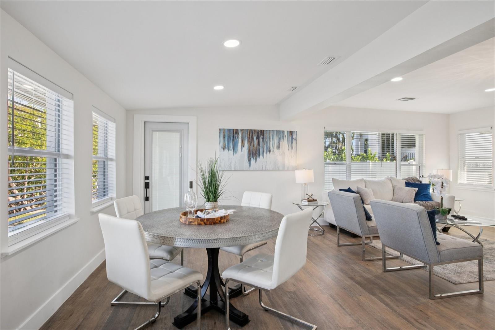 Image 10 of 44 For 1739 Bayou Grande Boulevard Ne