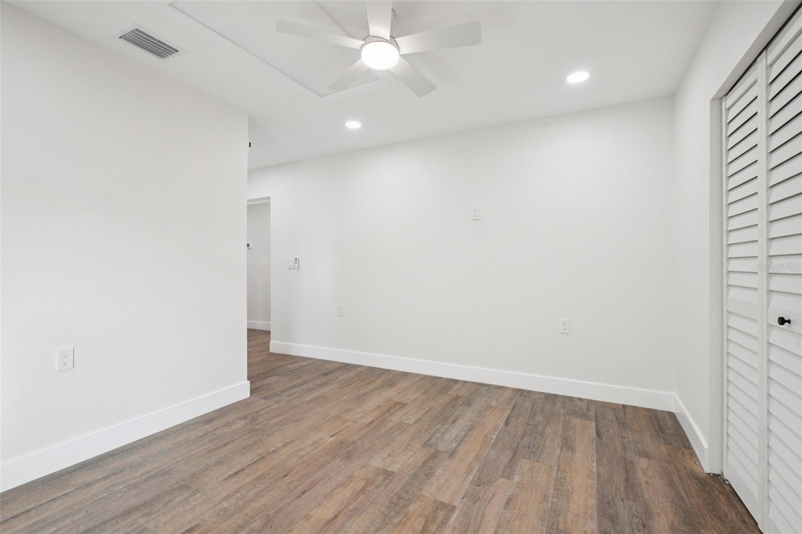 Image 25 of 44 For 1739 Bayou Grande Boulevard Ne