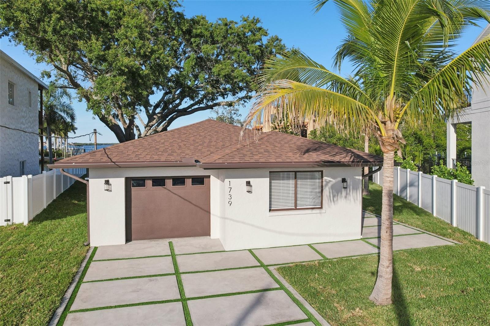 Image 43 of 44 For 1739 Bayou Grande Boulevard Ne