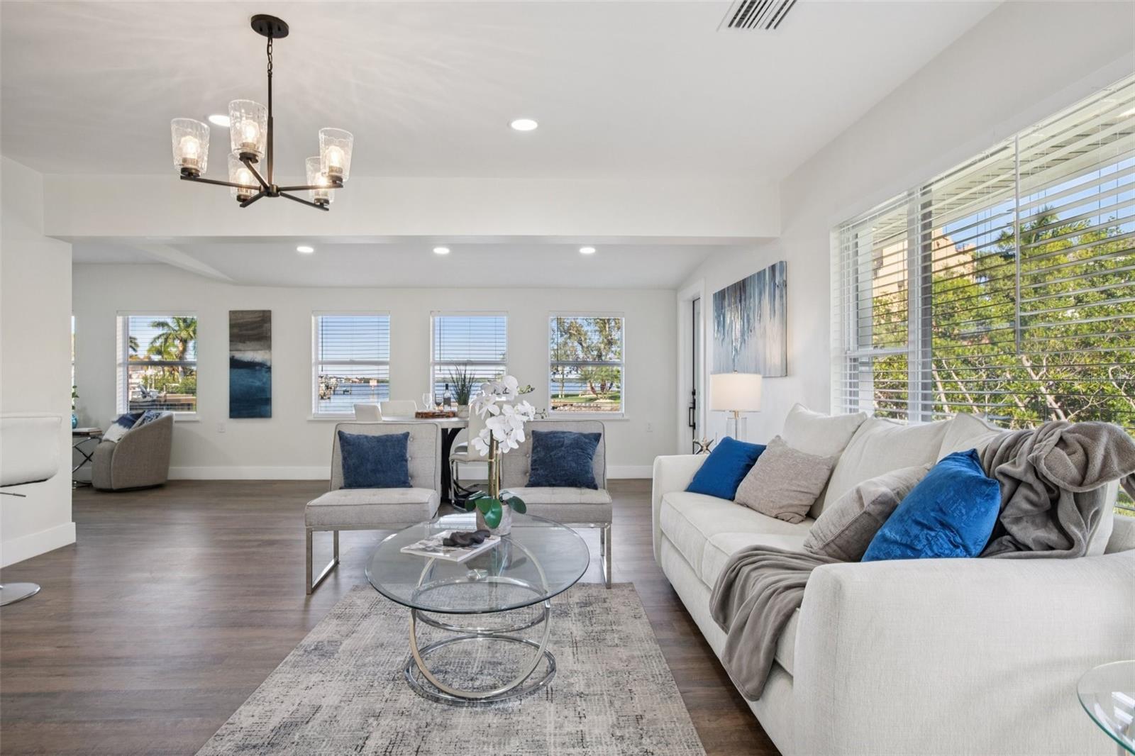 Image 5 of 44 For 1739 Bayou Grande Boulevard Ne