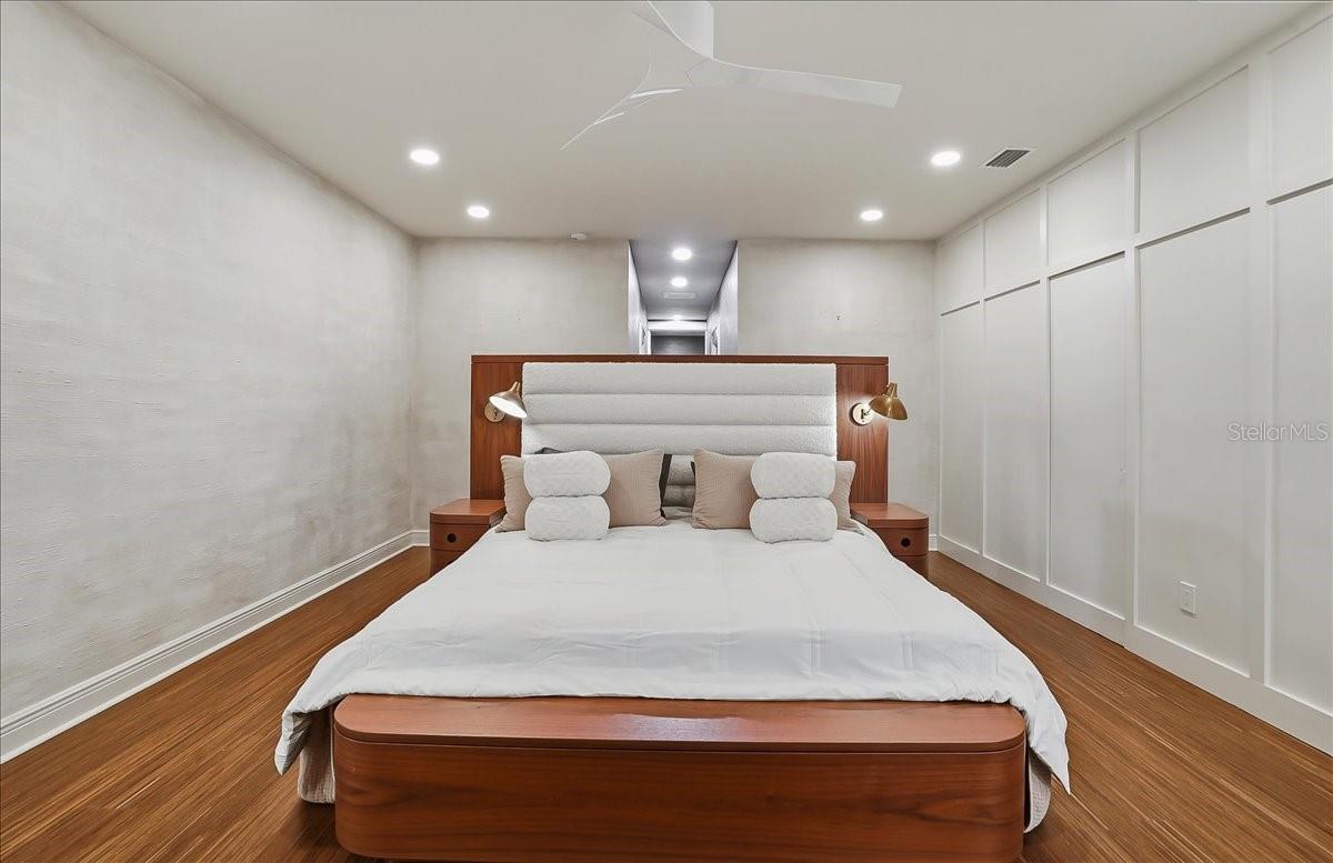 Image 20 of 44 For 2313 Bristol Avenue