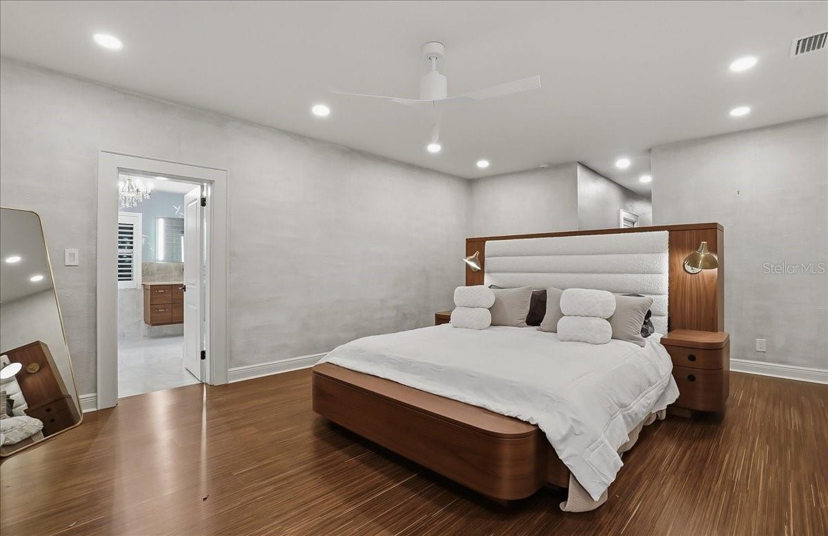 Image 21 of 44 For 2313 Bristol Avenue