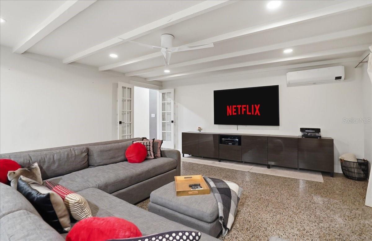 Image 26 of 44 For 2313 Bristol Avenue