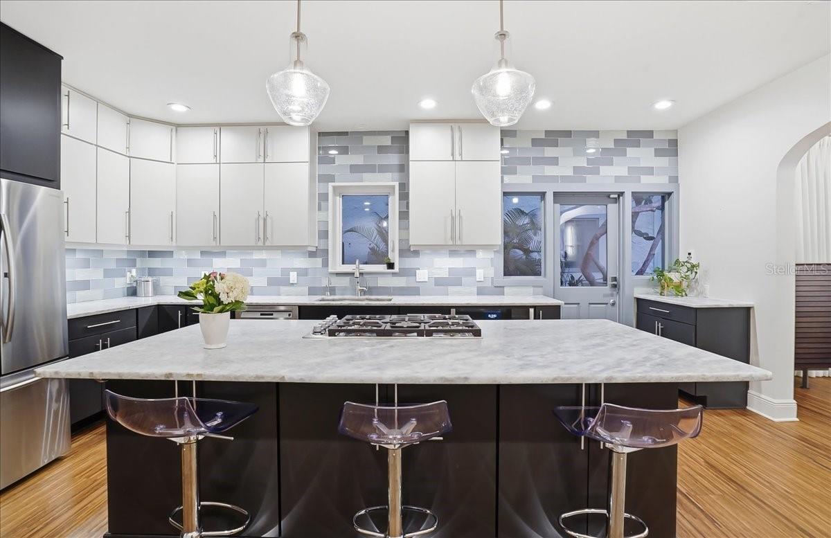 Image 7 of 44 For 2313 Bristol Avenue