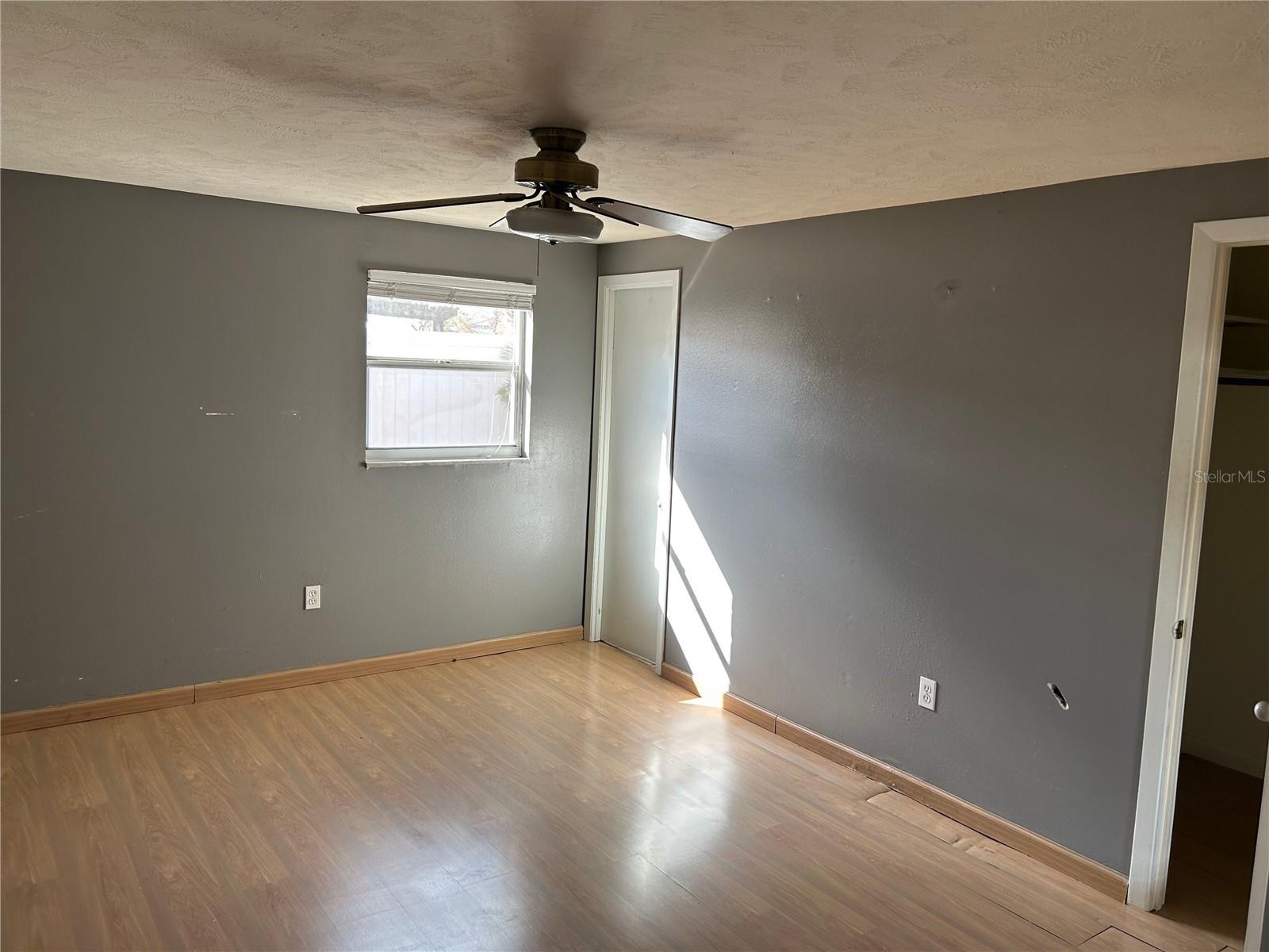 Image 18 of 46 For 1815 Lowry Avenue