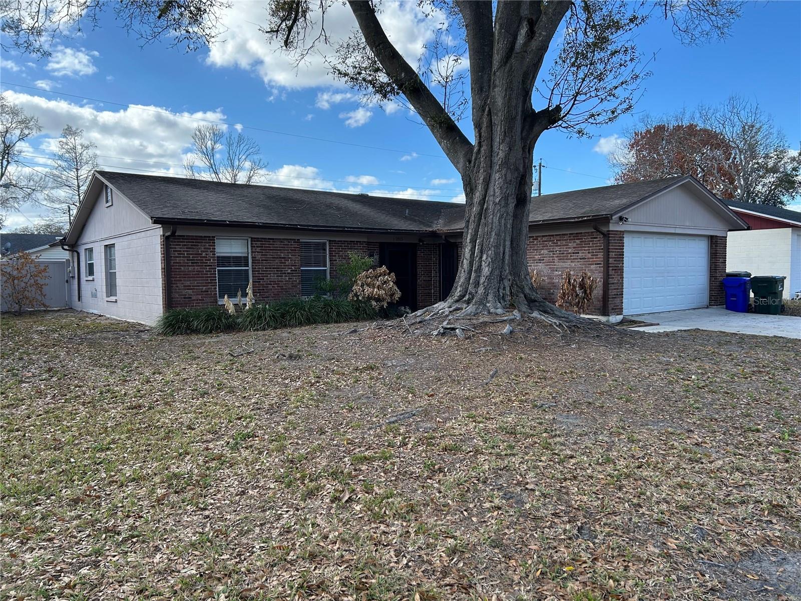 Image 2 of 46 For 1815 Lowry Avenue