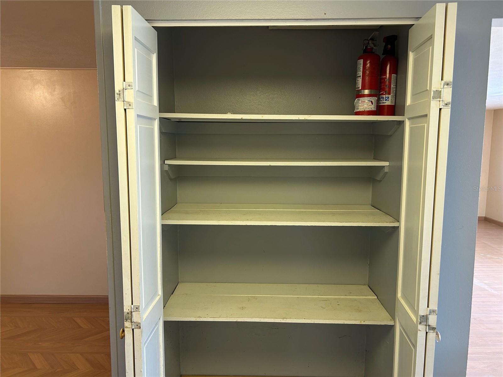 Image 25 of 46 For 1815 Lowry Avenue