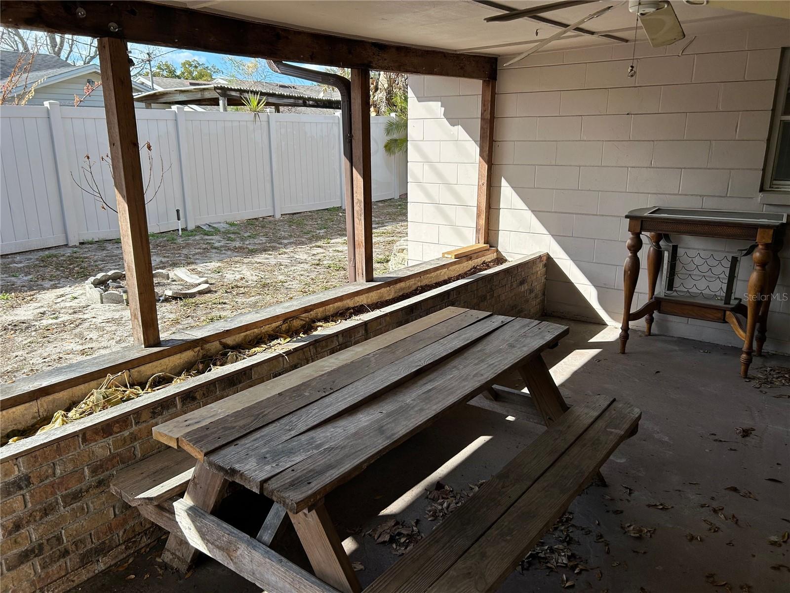 Image 27 of 46 For 1815 Lowry Avenue