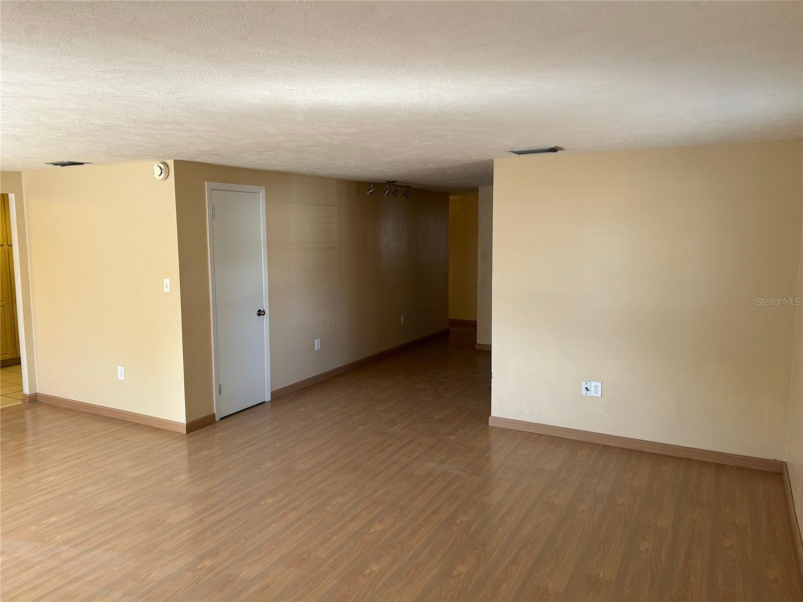 Image 39 of 46 For 1815 Lowry Avenue