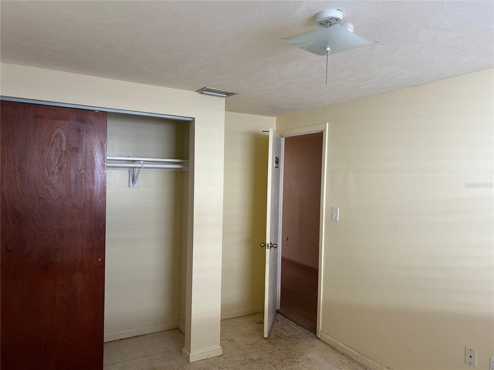 Image 6 of 46 For 1815 Lowry Avenue