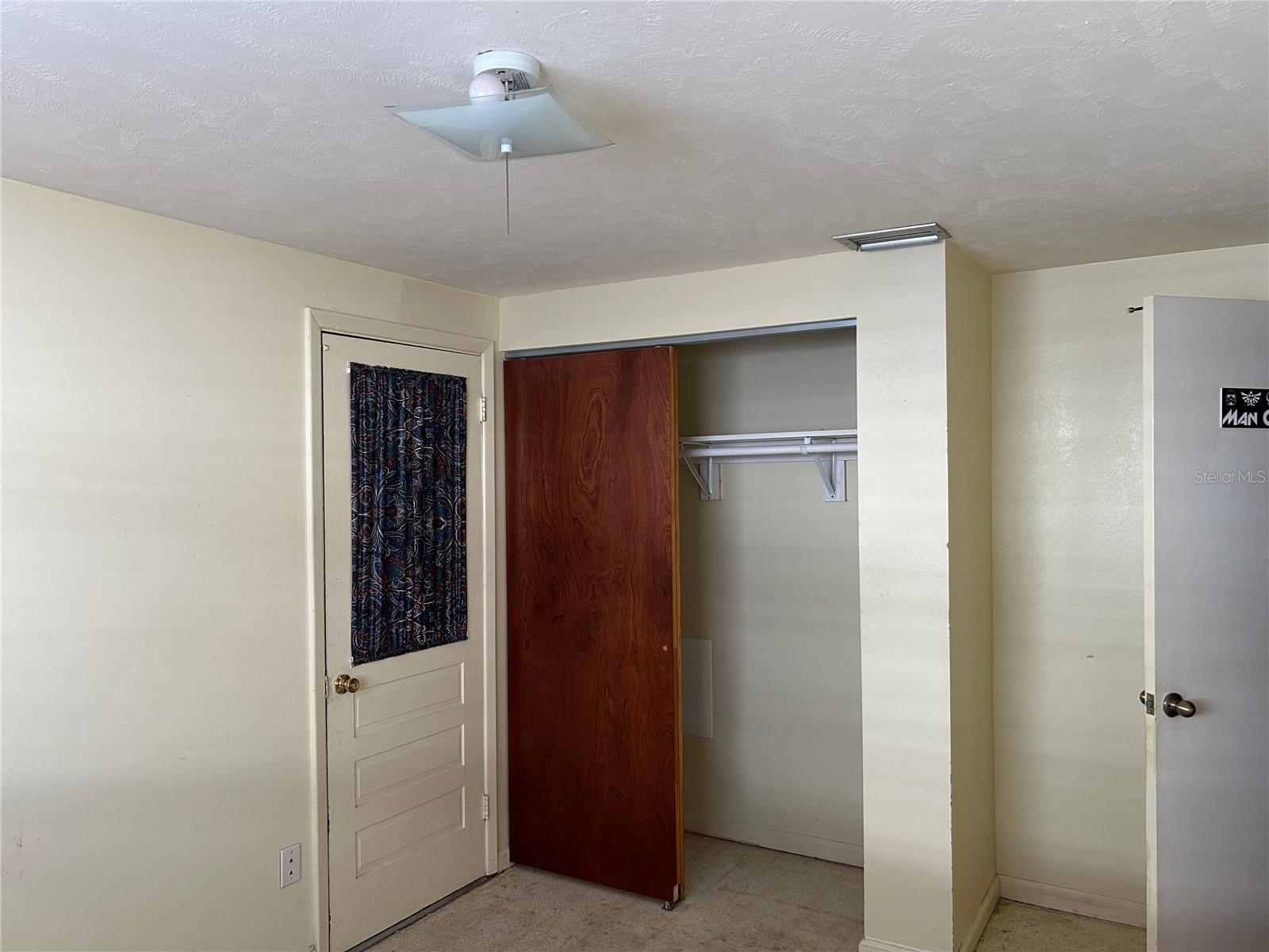 Image 7 of 46 For 1815 Lowry Avenue