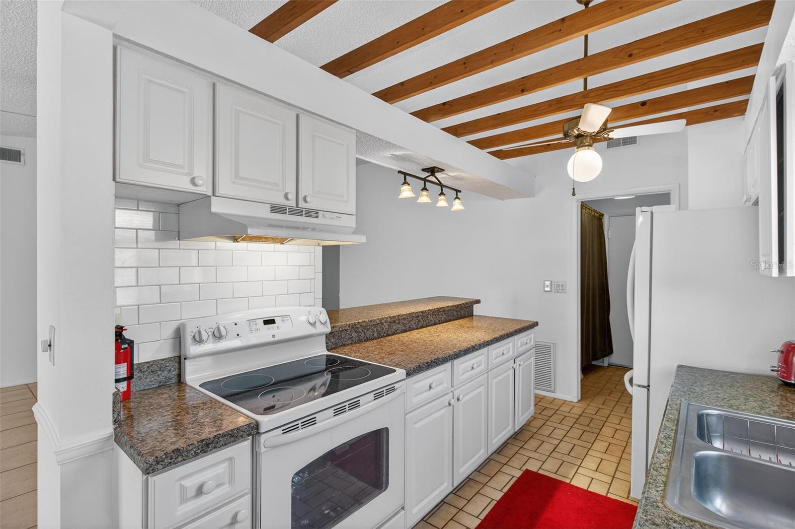 Listing photo id 13 for 215 Lake Charles Court