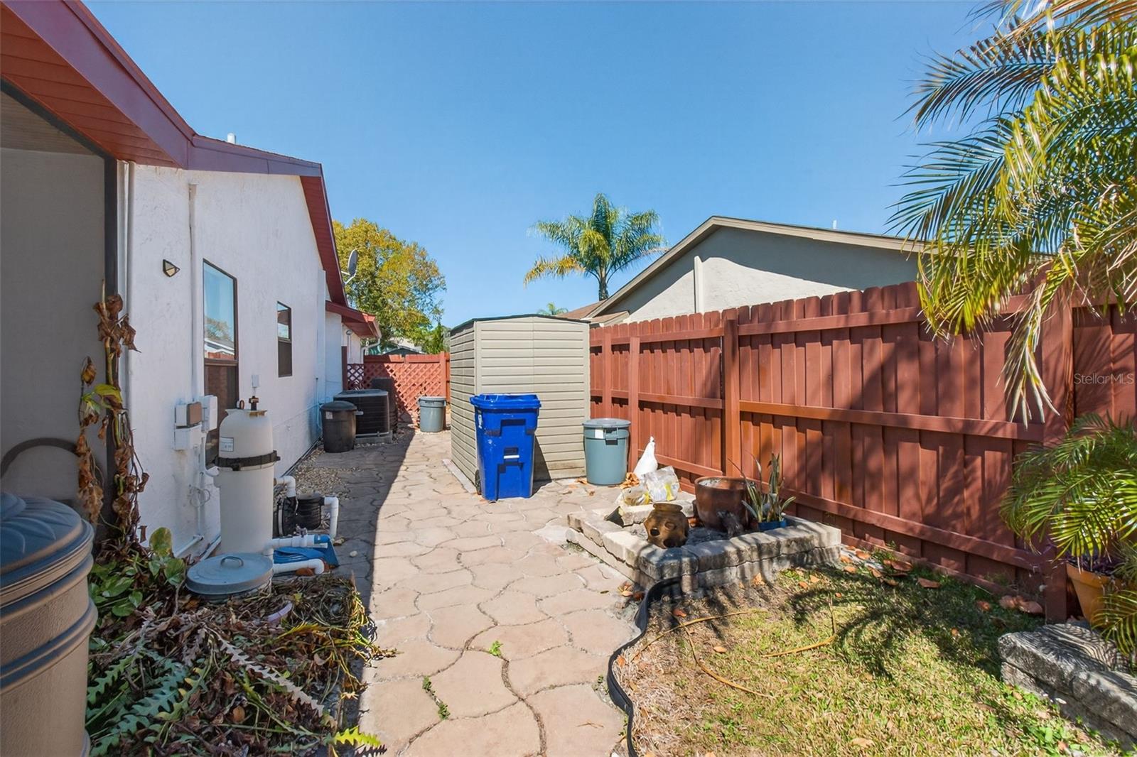 Listing photo id 36 for 215 Lake Charles Court