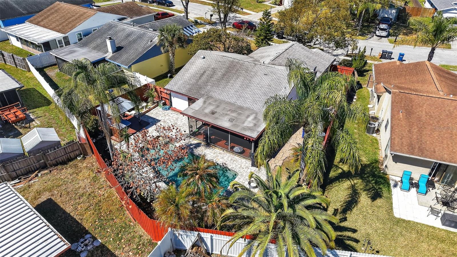 Listing photo id 40 for 215 Lake Charles Court